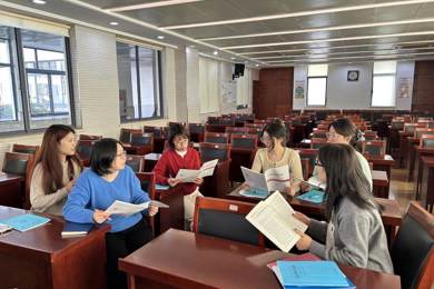 深耕细作育新芽 静水流深见繁华——2025年度城西中学尤琴名师工作坊总结